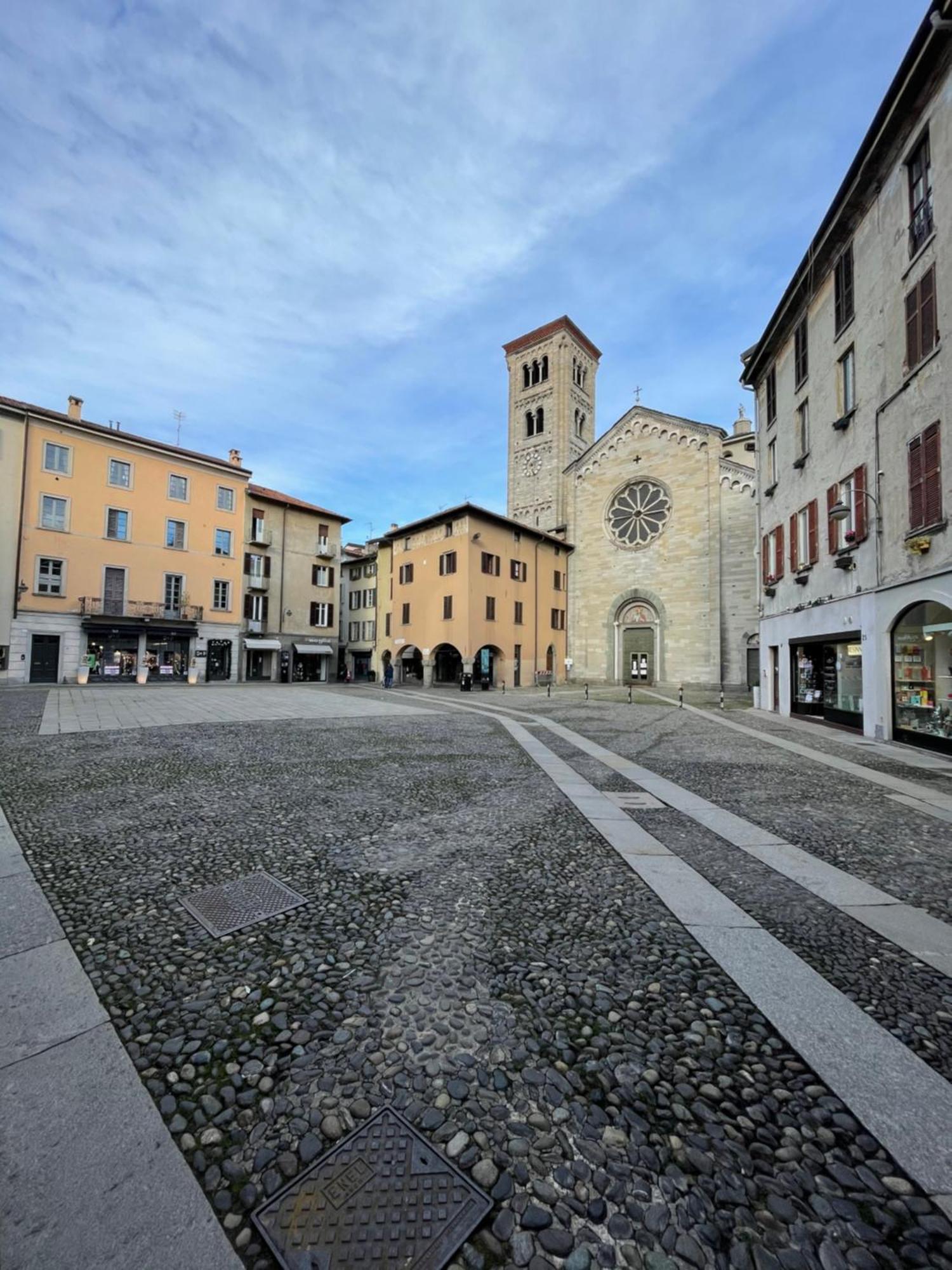 Portatorre Suite, A Charming Apartment In The Heart Of Como, Free Private Parking, Air Conditioning & More! Exterior foto
