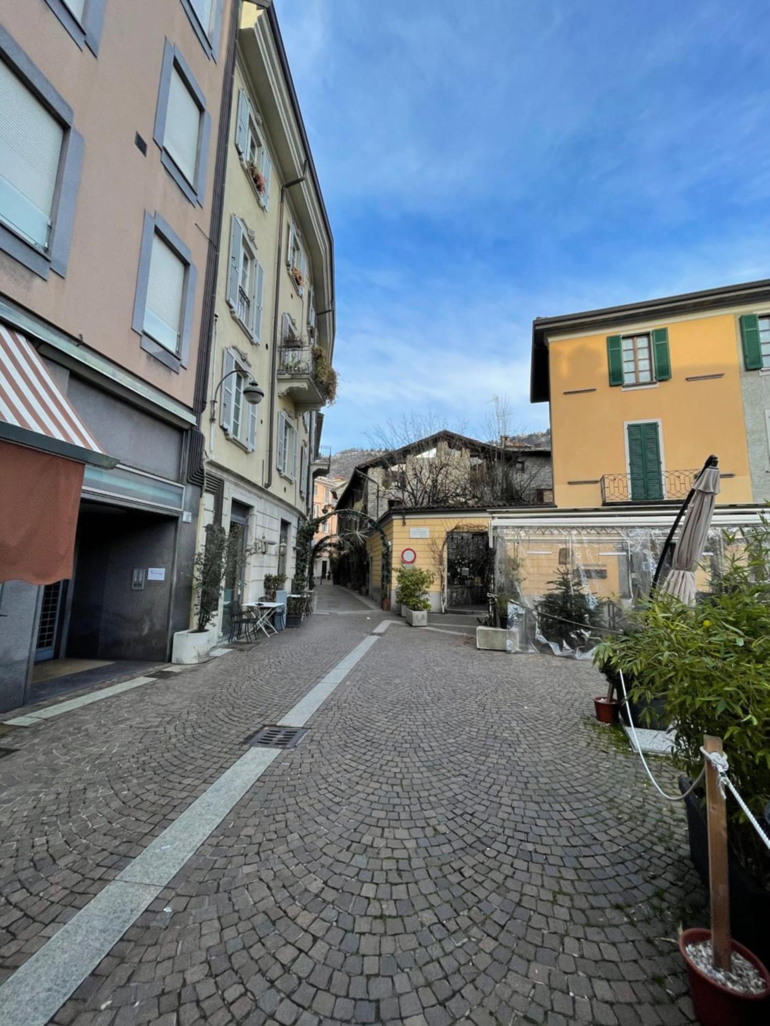 Portatorre Suite, A Charming Apartment In The Heart Of Como, Free Private Parking, Air Conditioning & More! Exterior foto