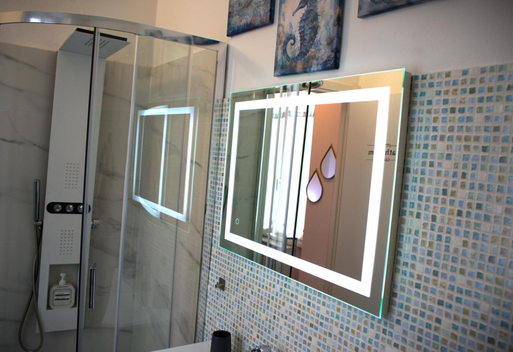 Portatorre Suite, A Charming Apartment In The Heart Of Como, Free Private Parking, Air Conditioning & More! Exterior foto